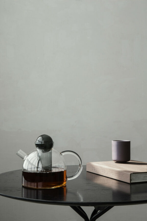 still teapot (Ferm Living)