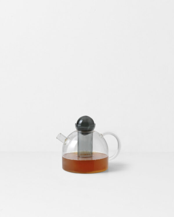 still teapot (Ferm Living)
