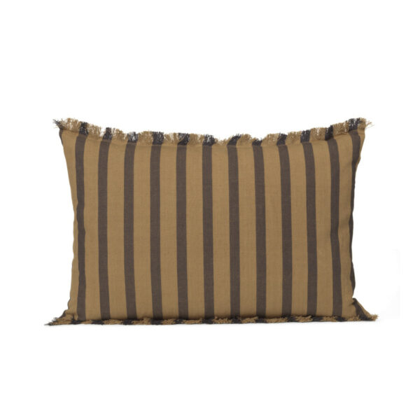 true cushion (ferm living)