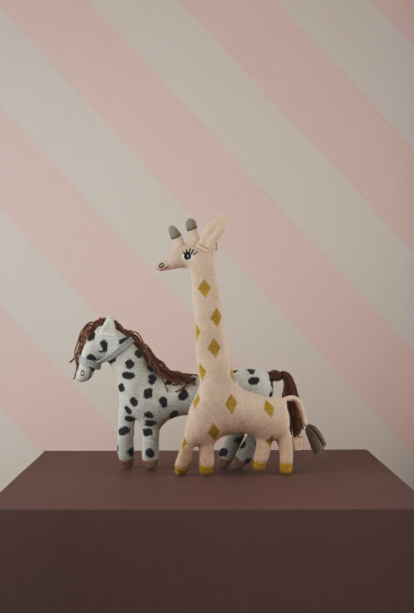 Giraffe Knuffel Baby Guggi - OYOY- huiszwaluw home