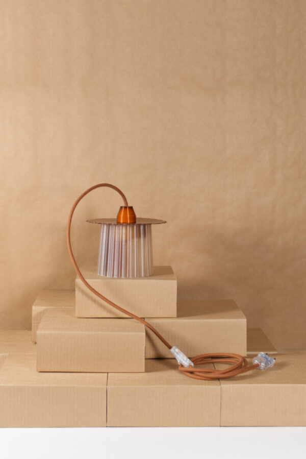 warren-laetitia-design-objets-impression-3D-printing-amanda-lampe-lamp-ambre-amber-1