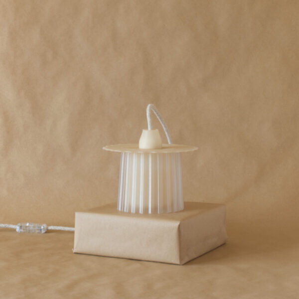 warren-laetitia-design-objets-impression-3D-printing-amanda-lampe-lamp-moule-mussel-3